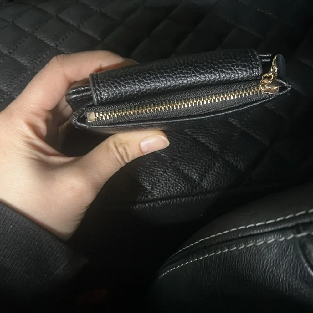 Black Leather Wallet - Picture 4 of 9